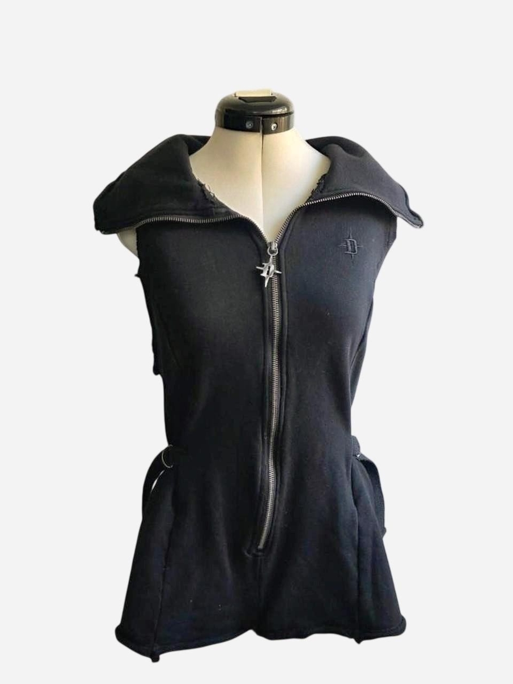 NWT Darker Wavs Sleeveless Black Zip-Up Romper